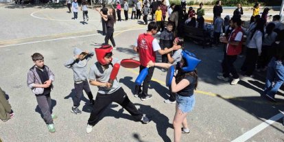 Menteşe’de gönüllü gençlerden örnek etkinlik