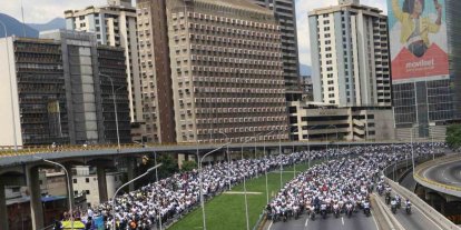 Venezuela’da ABD yaptırımlarının kaldırılması için başlatılan yürüyüş başkentte sona erdi