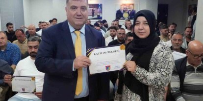 İzmir’deki taksiciler müşteri memnuniyeti için eğitimden geçiyor
