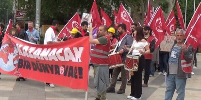 Denizli’de 1 Mayıs’ta binlerce kişi meydanlardan yürüdü
