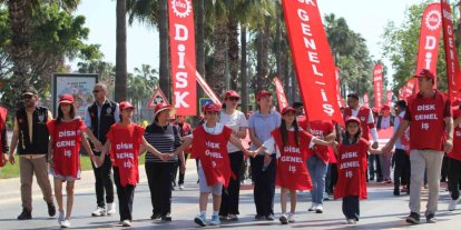 Mersin’de 1 Mayıs coşkuyla kutlandı