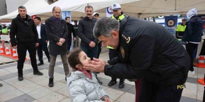 Trafik bilinci için tek yürek: Erzurum Emniyeti Havuzbaşı’ndaydı