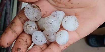 Araban’da etkili olan dolu yağışı korkuttu