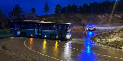 Kayseri’de alkollü bir şahıs çaldığı özel halk otobüsüyle kaza yaptı
