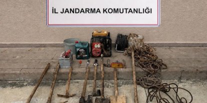 Bilecik’te define arayan 5 kişi suçüstü yakalandı