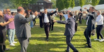 Başkan Akın Almanya’daki hemşehrileriyle hasret giderdi