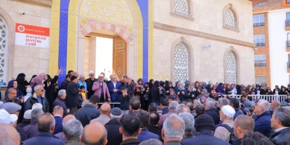 Bayburt’ta hacı adayları dualarla kutsal topraklara uğurlandı