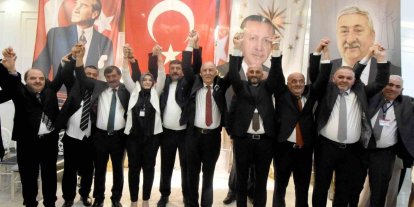 Erzurum ESOB’ta 7’nci kez güven tazeleyen Başkan Fırat: "Seçimler gönüllere girmekle kazanılıyor"