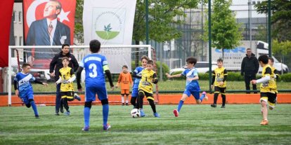 Osmangazi’de çocuklar sahada buluştu