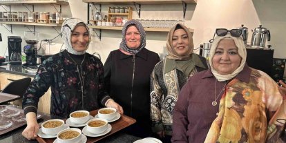 Türkiye’nin ilk ekolojik marketinde vatandaşlara ekşili pilav ikramı