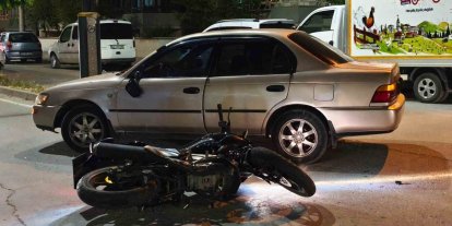 Keşan’da otomobil ile çarpışan motosiklette 2 kişi yaralandı
