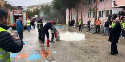 İtfaiyeden öğrencilere yangın eğitimi