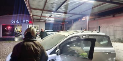 Arsuz’da araç yangını