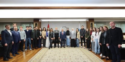 Türk Dünyası gençleri, Kültür Başkenti Kayseri’de Başkan Büyükkılıç’ı ziyaret etti