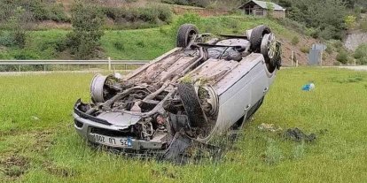 Tokat’ta lastiği patlayan otomobil takla attı: 5 yaralı