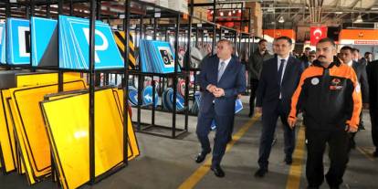 Kars Valisi Ziya Polat Karayolları 18. Bölge Müdürlüğü’nde incelemelerde bulundu