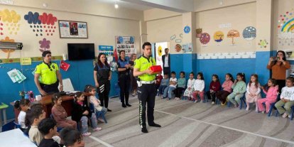Cizre’de geleceğin sürücüleri kuralları polis amcalarından öğrendi