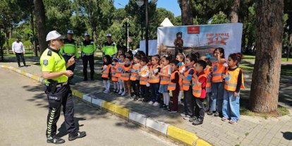 Müdürlerden öğrencilere trafik eğitimi