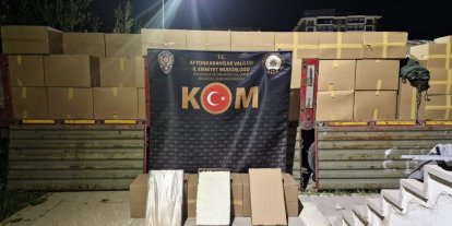 Polis 20 milyon TL’lik kaçak doldurulmuş makaron ele geçirdi