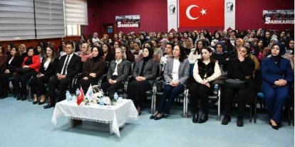 Kars’ta koruyucu aile hizmeti için farkındalık toplantısı düzenlendi