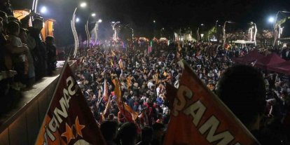 Bolulular meydanlarda Galatasaray’ın şampiyonluğunu kutladı