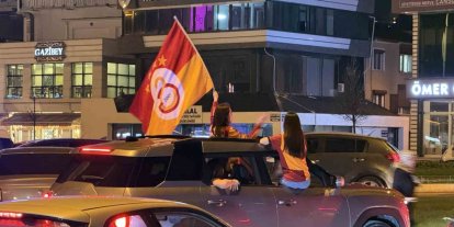 Galatasaray şampiyonluğunu ilan etti, Sakarya sokağa döküldü