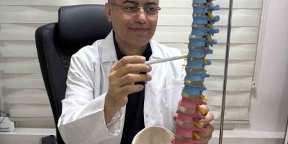 Prof. Dr. Koca: "Manuel Terapi" ile ameliyatsız tedaviyi anlattı