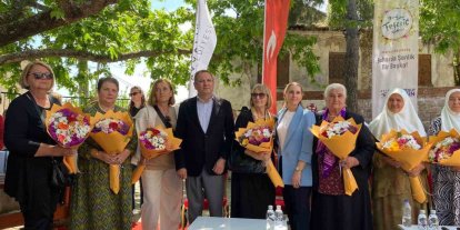 Anneler Günü’nde Srebrenitsa anneleri katliamı anlattı