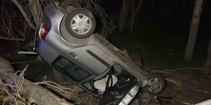 Yoldan çıkan araç devrildi: 1 ölü, 4 yaralı
