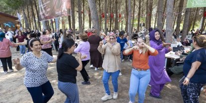 Mersin’de anneler günü şenlik havasında geçti