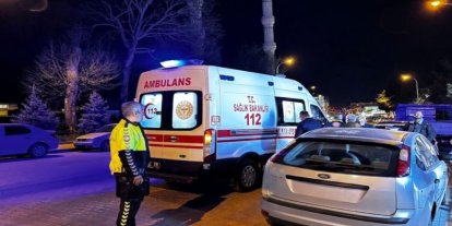 Tavşanlı’da motosiklet yayaya çarptı: 2 yaralı