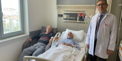 Şah damarı darlığına kapalı yöntemle müdahale