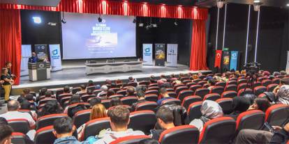 İletişim fakültesi öğrencileri 15 Temmuz ruhunu yeniden yaşattı