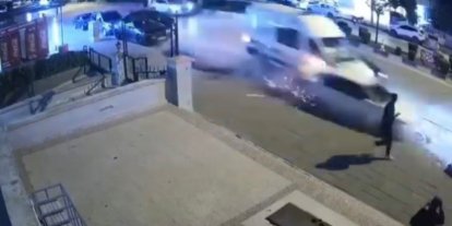 Gaziantep’te ambulansın karıştığı zincirleme kazada 3 kişi yaralandı