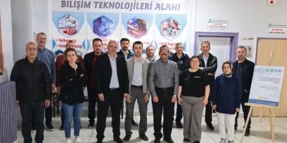 Öğretmenlere dijital dönüşüm eğitimi