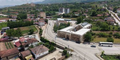 Tokat’taki 8 asırlık kervansaray, günümüzde restoran olarak hizmet veriyor