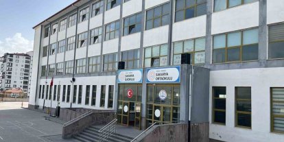 Niğde’de 27 öğrenci yedikleri yemekten rahatsızlandı