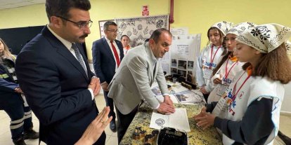 Kastamonu’da öğrenciler yaptıkları bilimsel çalışmaları sergiledi