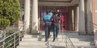 Didim’de 22 düzensiz göçmen yakalandı