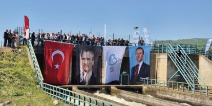 Manyas Barajı’nda kapaklar açıldı, kanallara su verilmeye başlandı