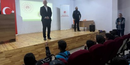 Demirözü’nde öğrenciler sıfır atık konusunda bilgilendirildi