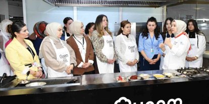 Gaziantep’te ‘ebe gebe el ele’ vererek pirpirim aşı yaptı