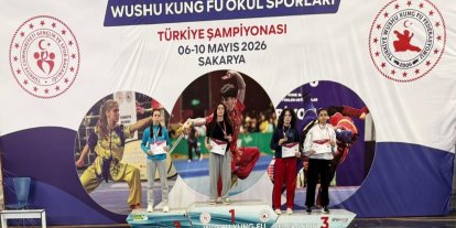 Devrekli öğrenci ilçeye şampiyon olarak döndü
