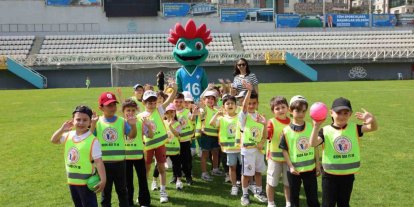 Spor Şenlikleri’nde sıra minik öğrencilerin