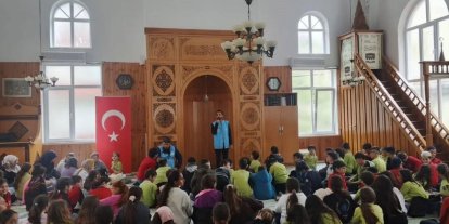 Sinop’ta camiler çocuklarla şenlendi