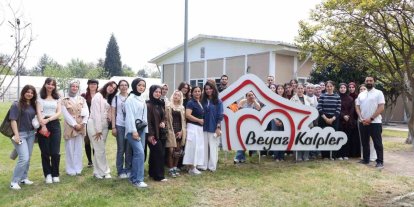 Üniversiteliler sahada sosyal hizmet eğitimi aldı
