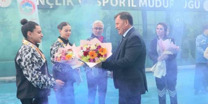 Avrupa Şampiyonu ve ikincisine coşkulu karşılama