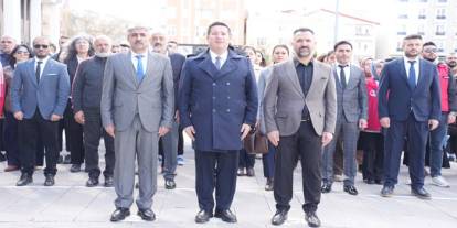 Kars’ta Gençlik Haftası Çelenk Sunma Töreniyle Başladı