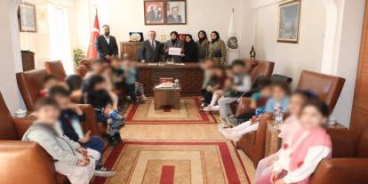 Kars'ta, Hz. Ali 4-6 yaş Kur’an kursu öğrencilerinden anlamlı kurban bağışı