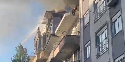 Amasra’da çatı yangını: Evlerindeki çifti vatandaşlar kurtardı